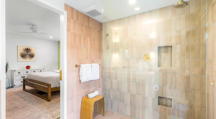 Photo of Tropical Whisper