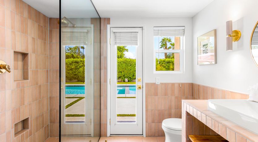 Photo of Tropical Whisper