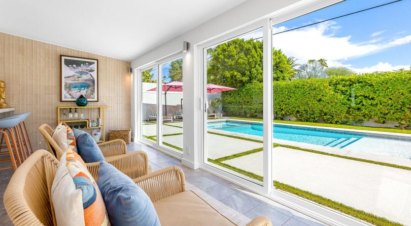 Photo of Tropical Whisper