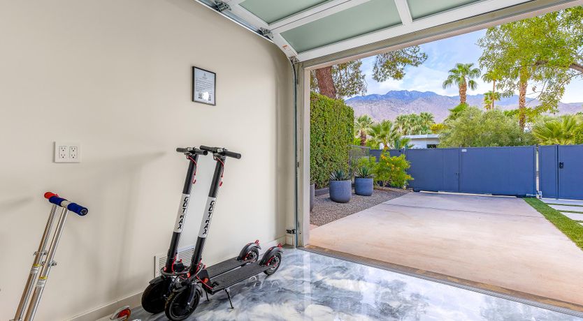 Photo of Tropical Whisper