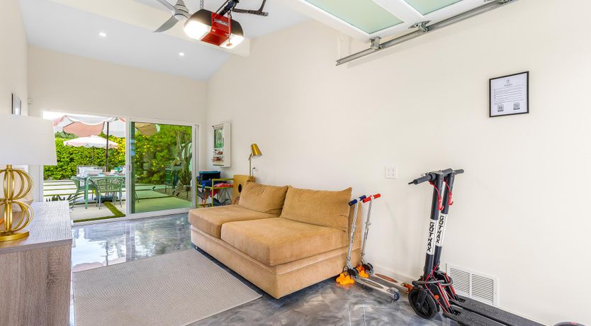 Photo of Tropical Whisper