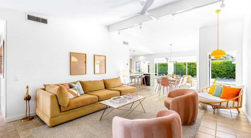 Photo of Tropical Whisper