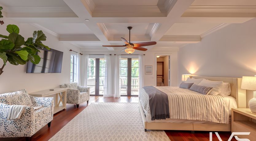 Photo of Coral White