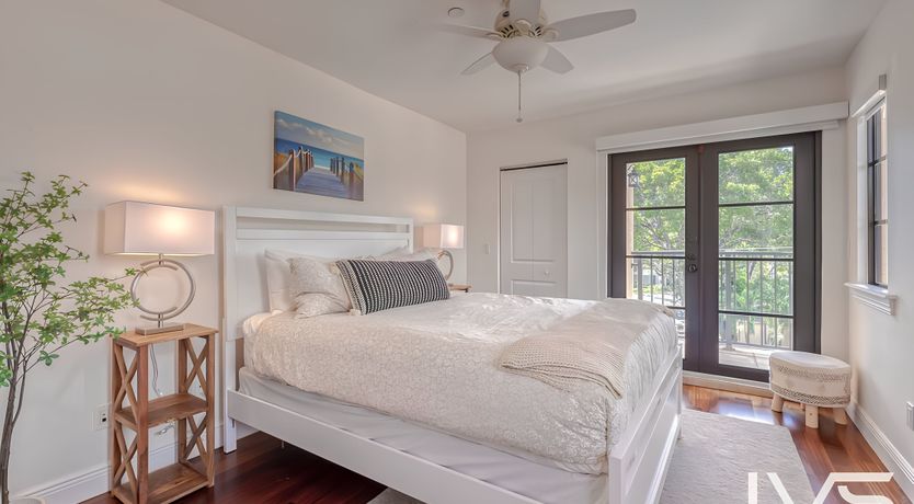 Photo of Coral White