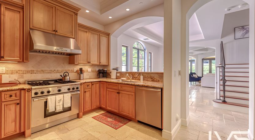 Photo of Coral White