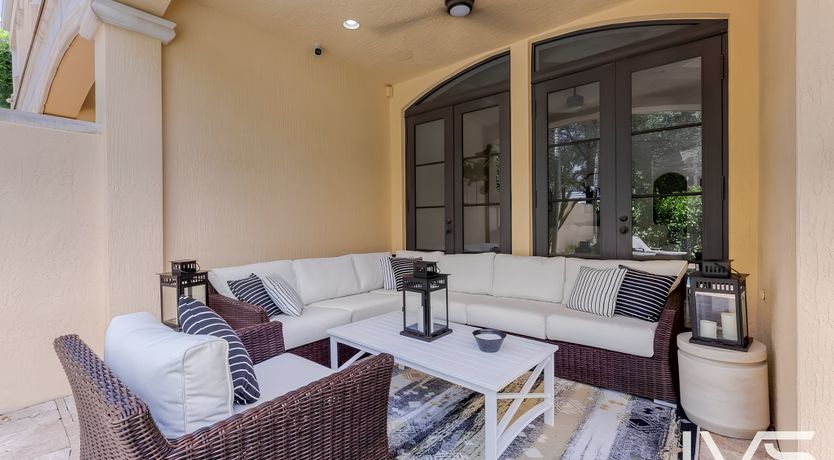 Photo of Coral White