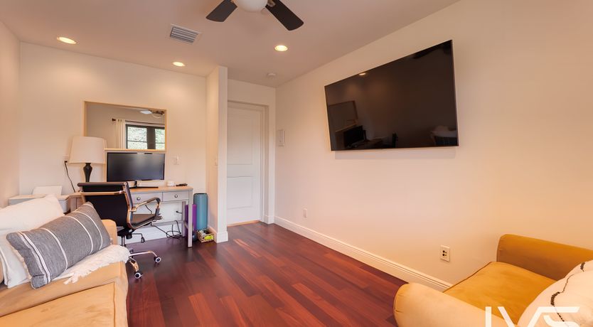 Photo of Coral White