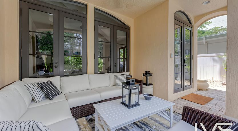 Photo of Coral White