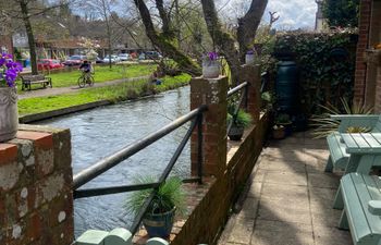 Riverside Memories Holiday Home