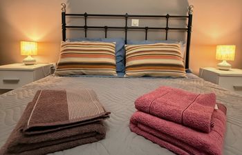 WINDSOR PLACE APARTMENT Holiday Home