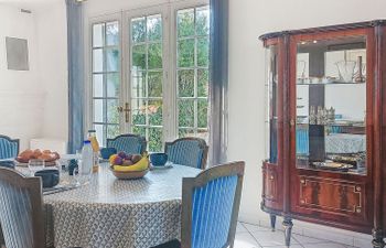 L'Allée Holiday Home