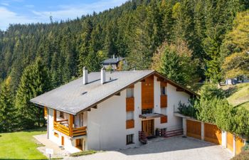 Faucon 1B Holiday Home