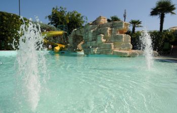 Happy Camp Mobil Homes in Riccione Holiday Home
