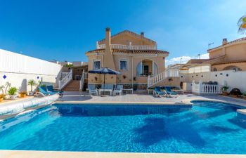 Villa Recorral Holiday Home