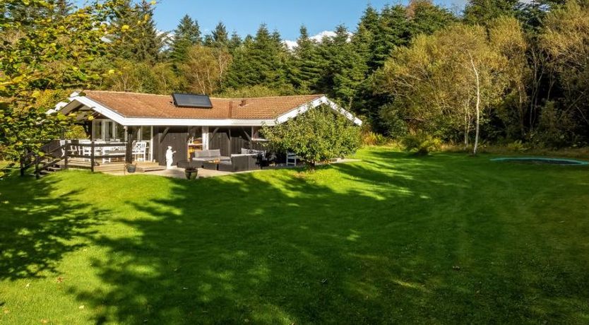 Photo of "Inola" - 3.5km from the sea