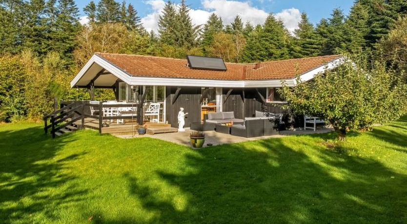 Photo of "Inola" - 3.5km from the sea