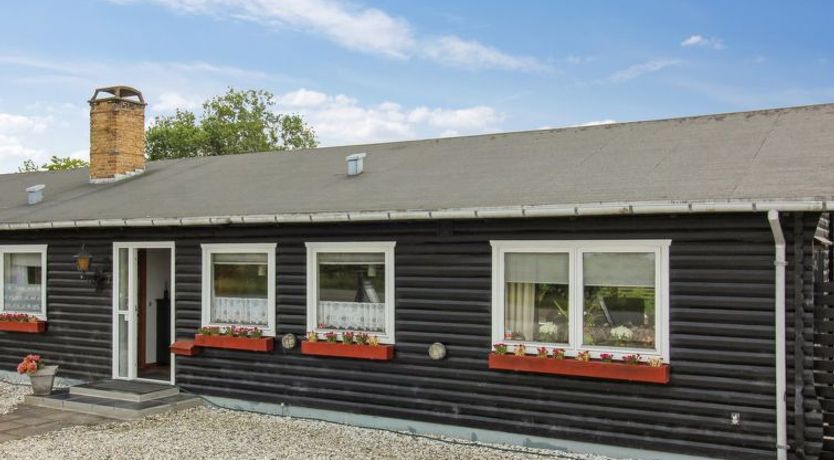 Photo of "Ellanor" - 1.4km from the sea