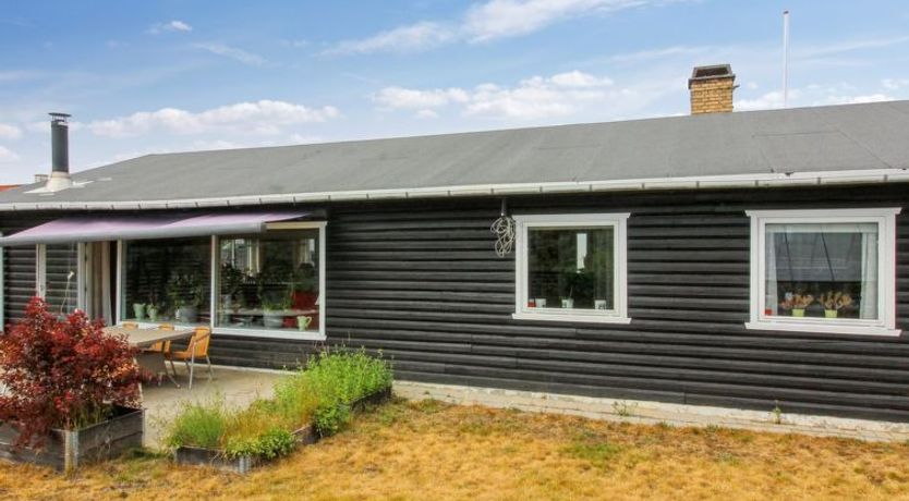 Photo of "Ellanor" - 1.4km from the sea