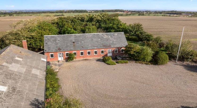 Photo of "Nette" - 2km to the fjord