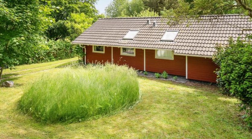 Photo of "Maard" - 325m from the sea