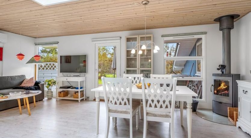 Photo of "Einari" - 500m from the sea