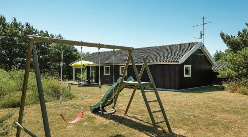 Photo of "Aksel" - 150m from the sea