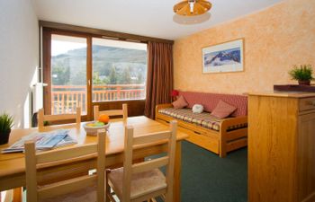 Meijotel B Holiday Home
