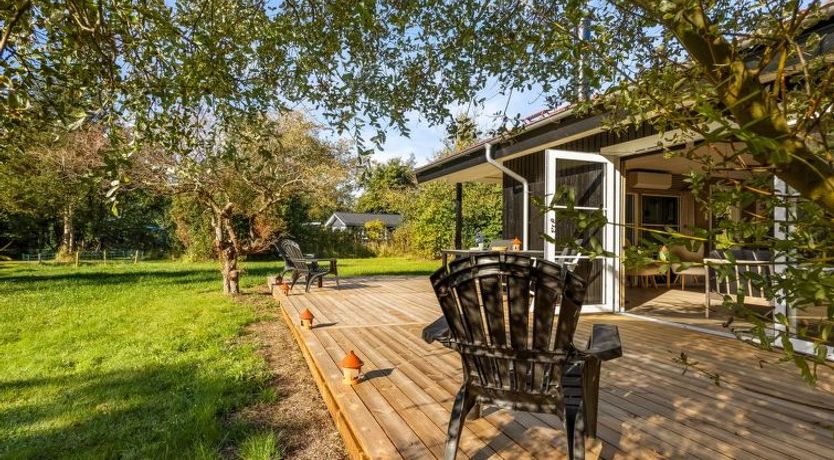 Photo of "Tameran" - 1km from the sea