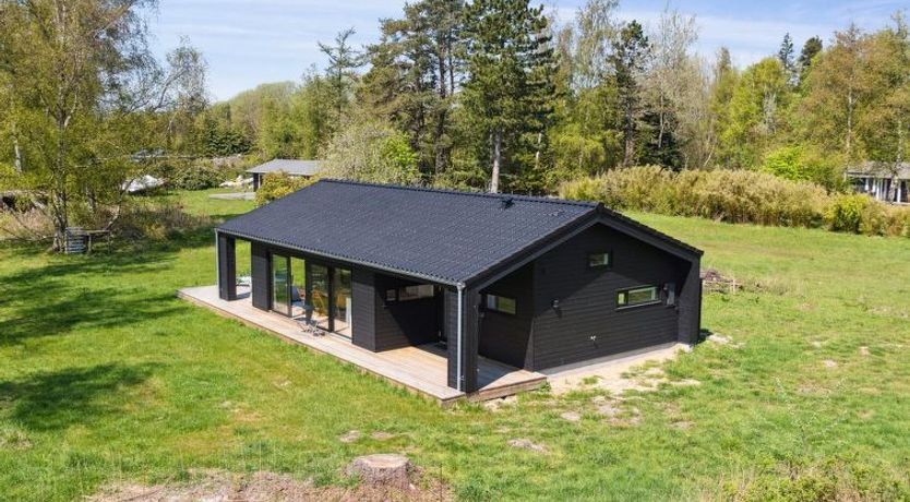 Photo of "Ivar" - 450m from the sea