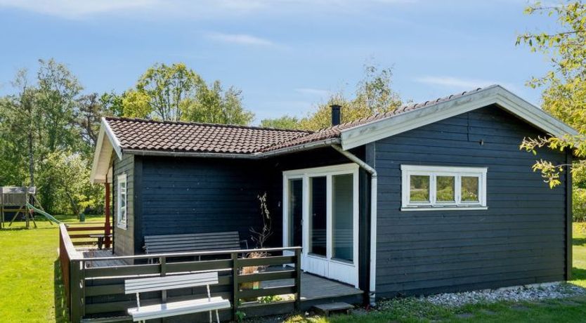 Photo of "Janna" - 1.4km from the sea