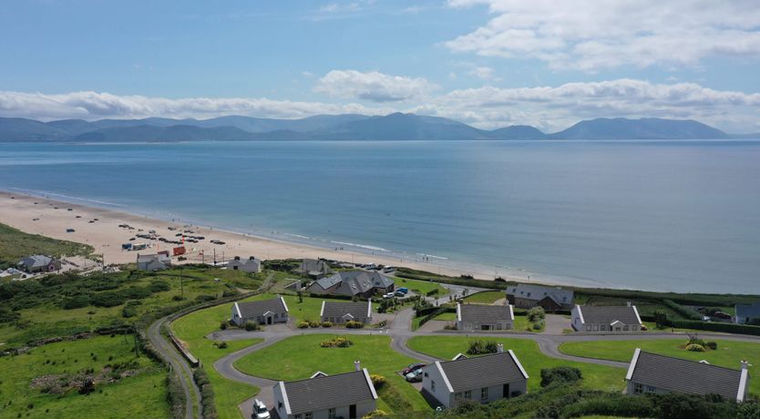 Photo of Deluxe Cottage Inch Beach Dingle Bay