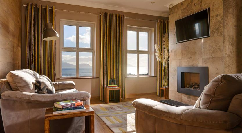 Photo of Luxurious Beach Cottage Inch Beach Dingle