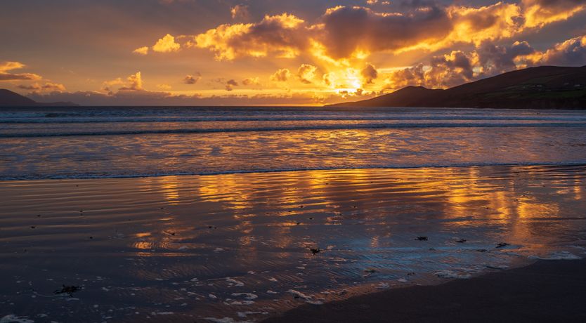 Photo of Luxurious Beach Cottage Inch Beach Dingle