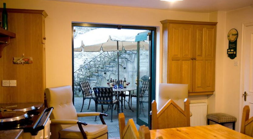 Photo of Luxe Carlingford Townhouse