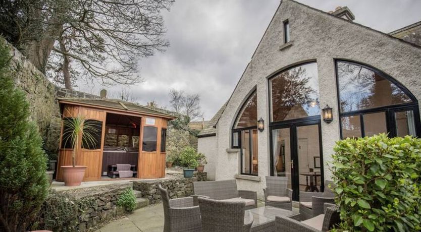 Photo of Luxe Carlingford Townhouse