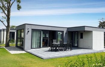 De Zeebries Holiday Home