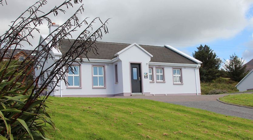 Photo of Classic Beach Cottage 2