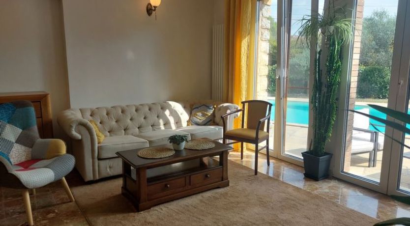 Photo of Les Pierres Fleuries