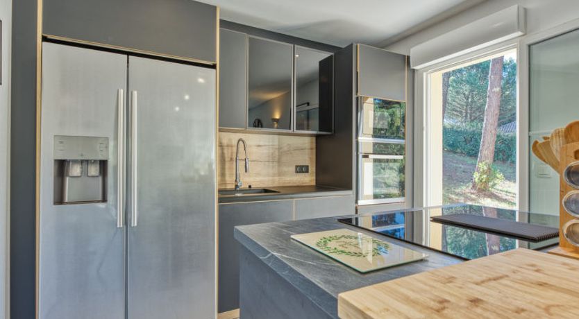 Photo of Atlantic Green