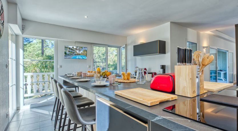 Photo of Atlantic Green