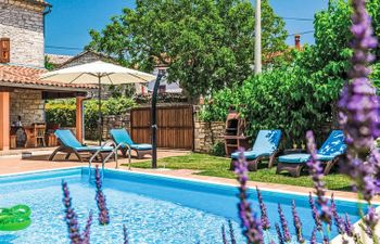 Matohanci Holiday Home