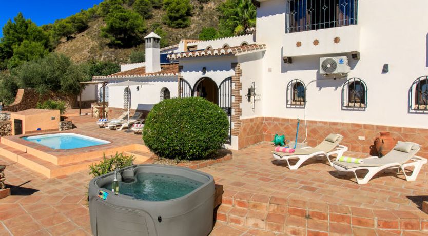 Photo of El Comendador