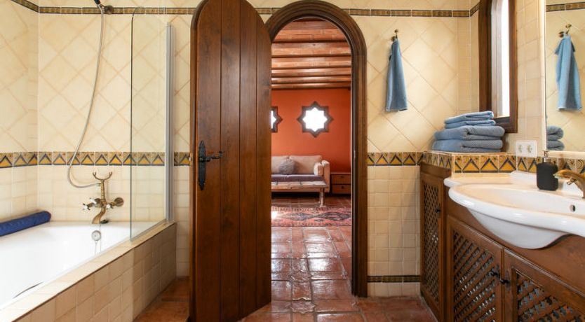 Photo of El Comendador