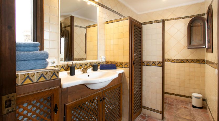 Photo of El Comendador