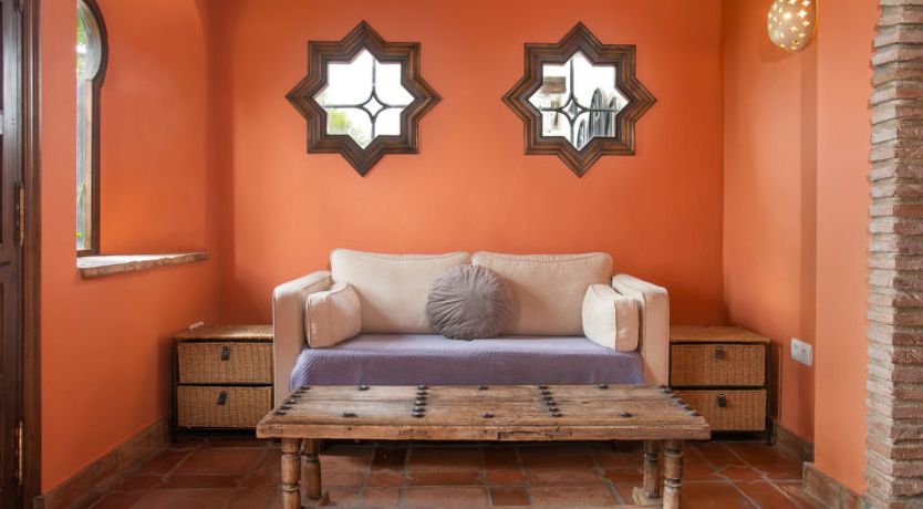 Photo of El Comendador