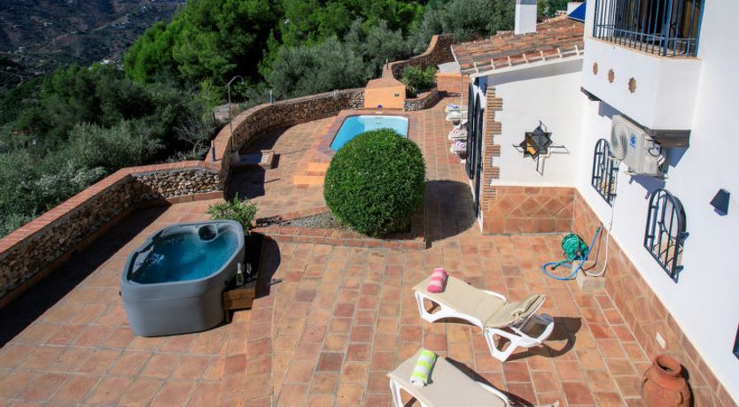 Photo of El Comendador