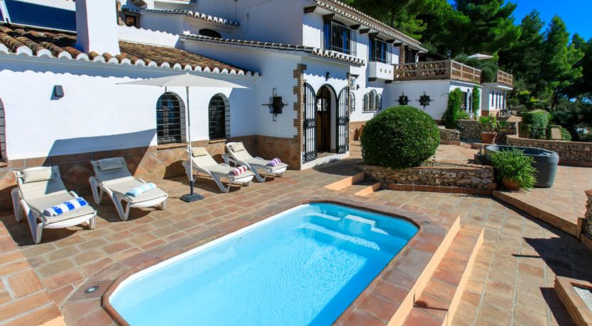 Photo of El Comendador