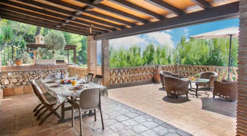 Photo of El Comendador