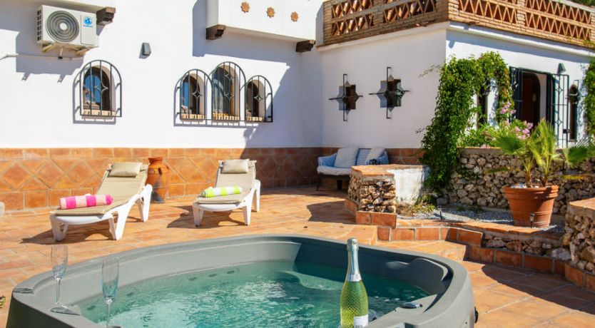 Photo of El Comendador