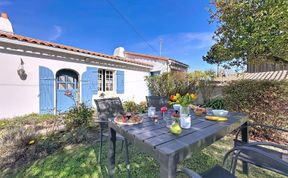 Photo of L'Agapanthe
